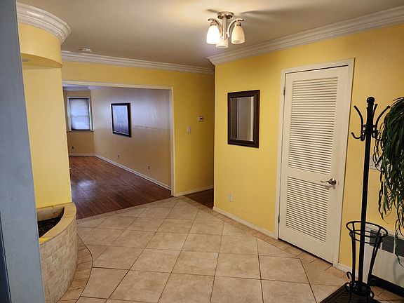Entry Foyer