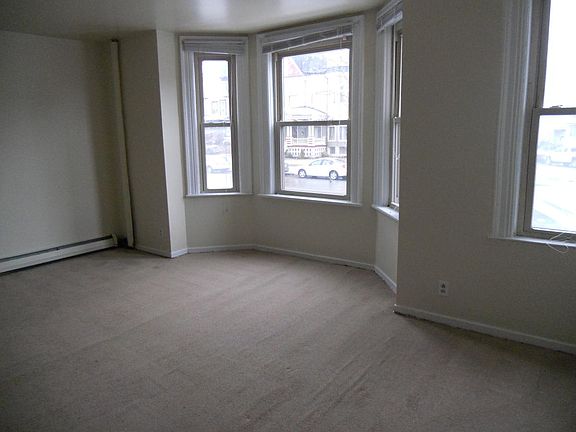 2nd image of 425 Porter Ave APT 101