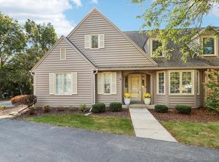 718 Elm Grove Rd, Elm Grove, WI 53122