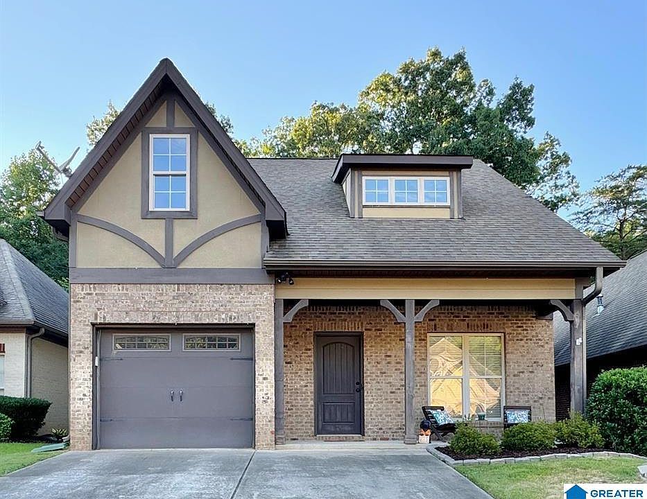 1st image of 325 Kingston Cir