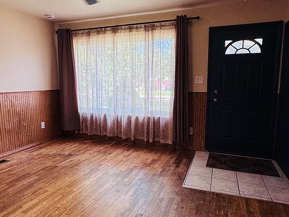 4th image of 820 S Venoy Rd