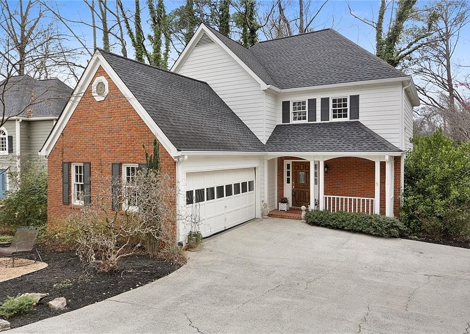 1st image of 676 Oakledge Dr