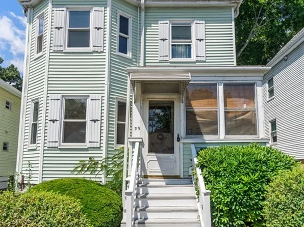 39 Selden St, Dorchester, MA 02124
