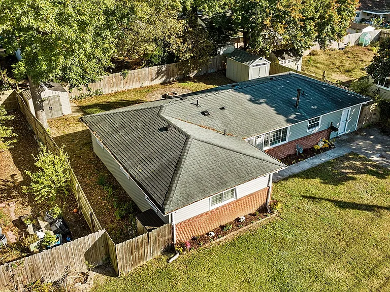 408 Lineberry Rd — Photo 48
