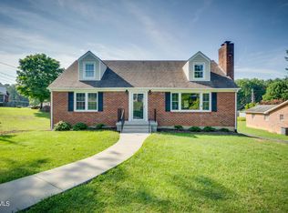 620 Dogwood Ln, Bristol, VA 24201