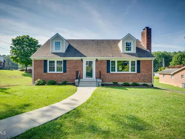 620 Dogwood Ln, Bristol, VA 24201