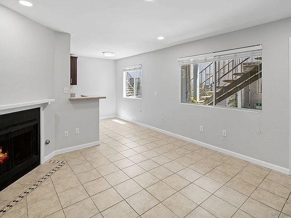 5th image of 3625 43rd St APT 3