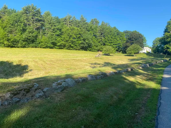 40 Christian Hill Road #05/105/000, Amherst, NH 03031