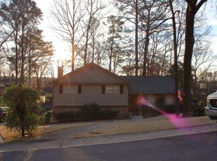 2360 Garland Dr, Vestavia Hills, AL 35216