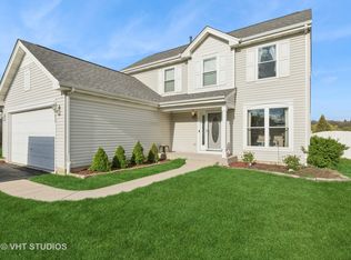 251 W Blackthorn Ct, Round Lake, IL 60073