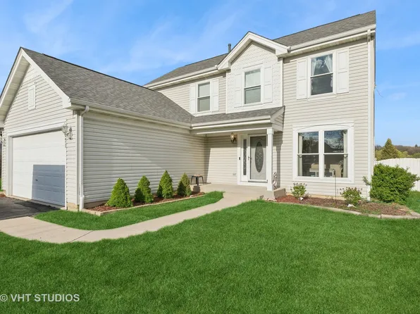 251 W Blackthorn Ct, Round Lake, IL 60073