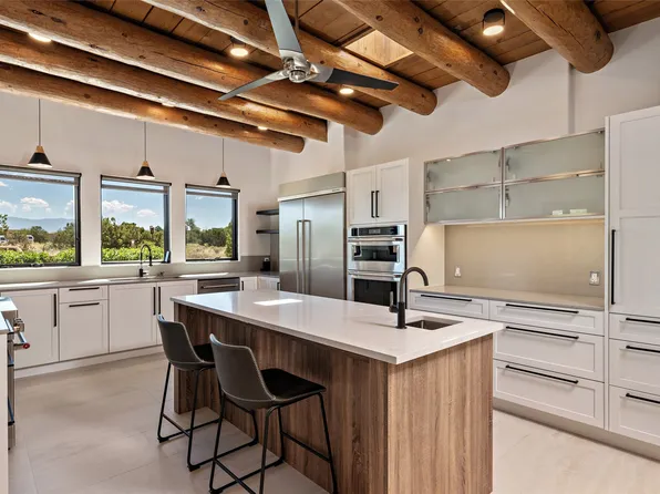 2 Rain Dance Ct, Santa Fe, NM 87506