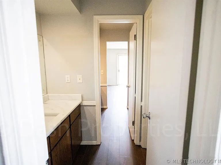 5104 S 75th East Ave — Photo 43
