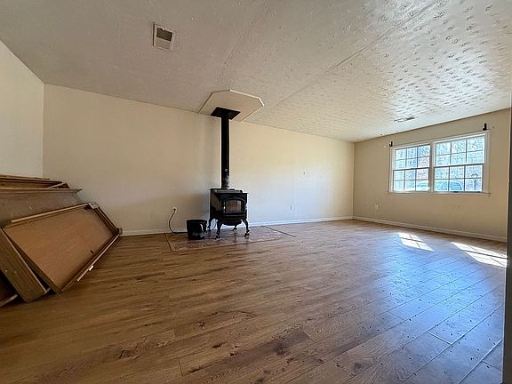 5th image of 1856 E Concord Rd