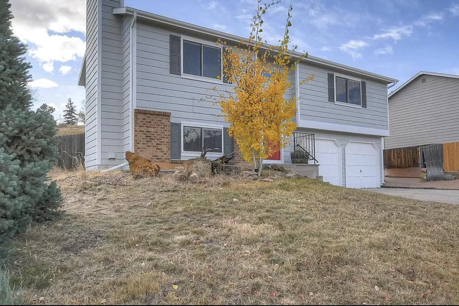 3 bed, 1439 sqft, $2,350 — Photo 1
