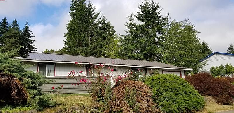 1st image of 3810 SE Yorkshire Ave
