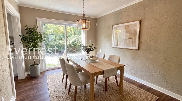 3 bed, 2.0 bath, 1413 sqft, $1,995 — Photo 3