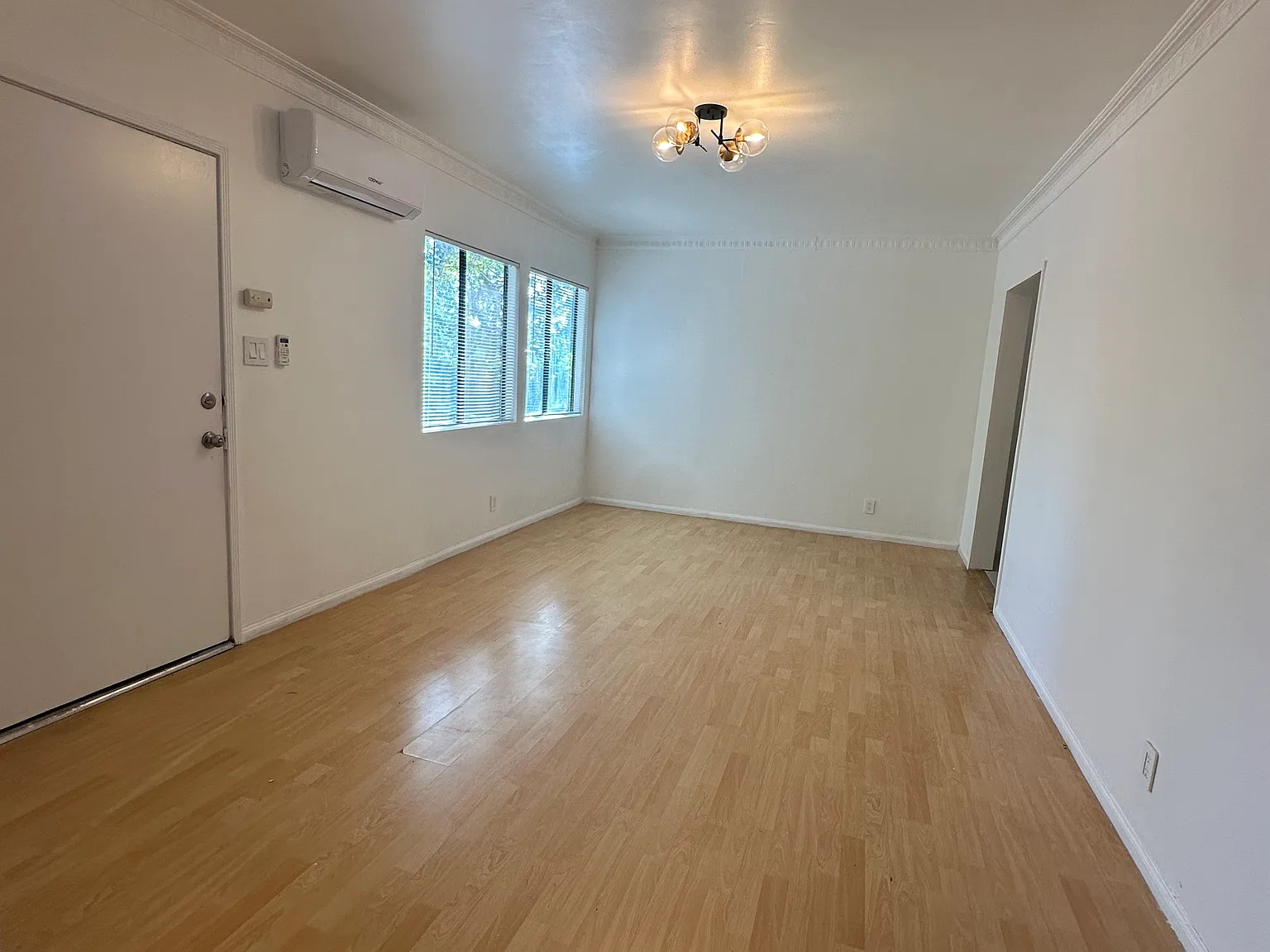 2 bed, 852 sqft, $2,350 — Photo 3