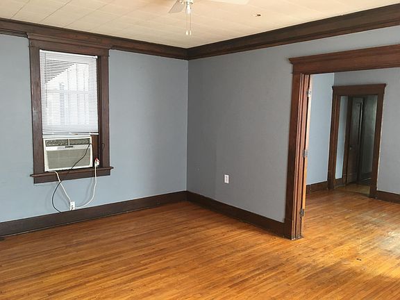 3rd image of 806 Themis St APT 7