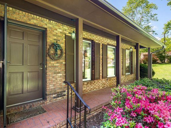 3127 Butler Bridge Rd, Mills River, NC 28759