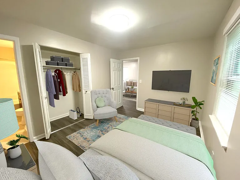 2600 Le Blanc Ct — Photo 4