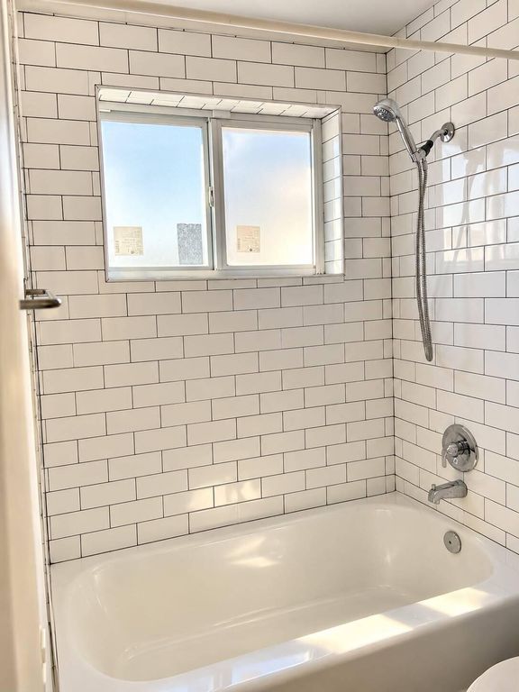 904 NE 12th Ave #3, photo 7