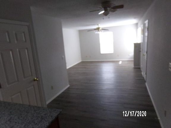 4th image of 502 Camellia Dr