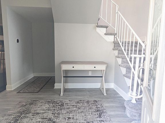 5th image of 18 Greate Bay Dr #18