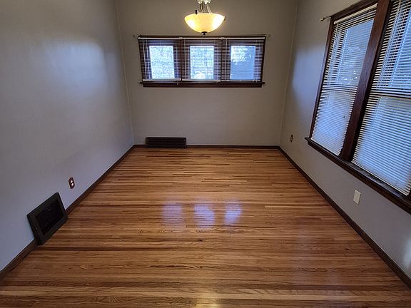 3rd image of 4045 S 52nd St