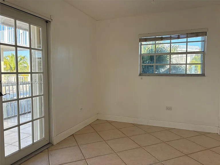 235 Anne Bonny Dr — Photo 29