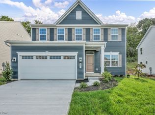 441 Hidden Feather Dr, Chardon, OH 44024