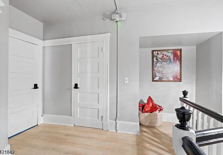 137 S Burnet St #3 — Photo 2