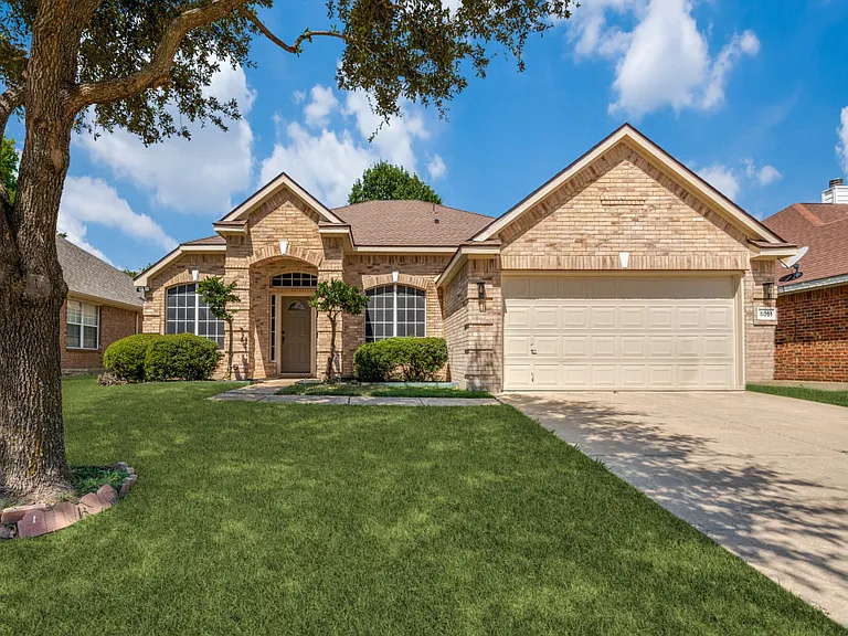 5051 Showdown Ln — Photo 1