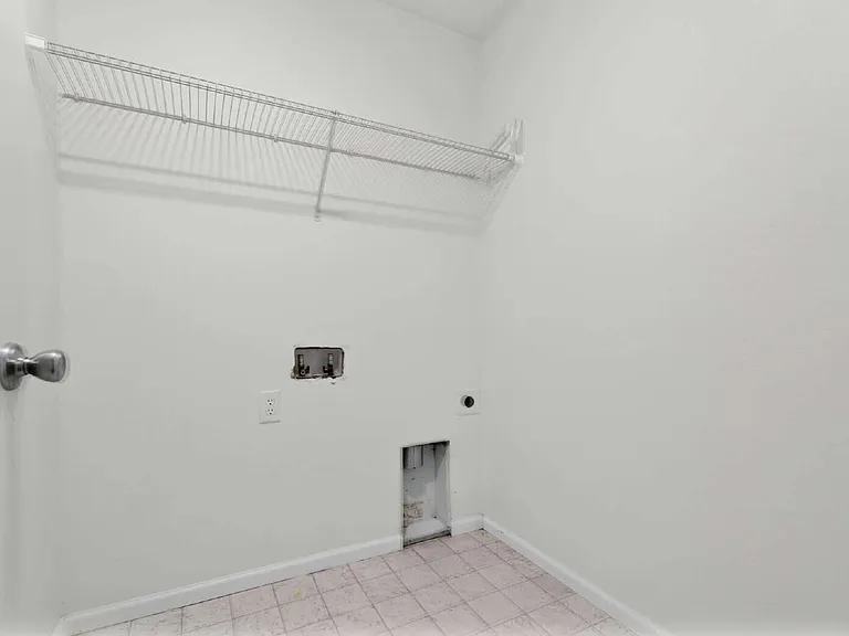 6361 N Malaya St — Photo 13