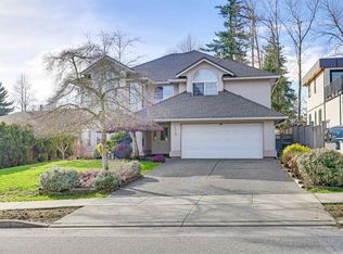 6103 190th St, Surrey, BC