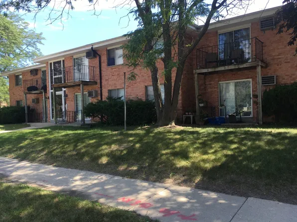 4244 S 51st St APT 201, Milwaukee, WI 53220