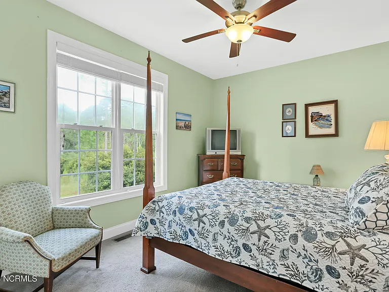 2746 Oak Forest Dr — Photo 30