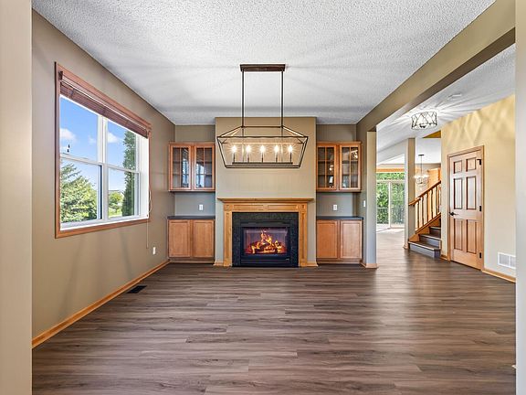 5th image of 700 Ingalls Dr