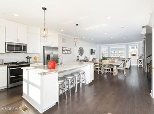 26 Kelly Way, Tinton Falls, NJ 07724