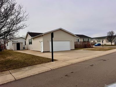 25755 Langdon Dr, Flat Rock, MI, 48134
