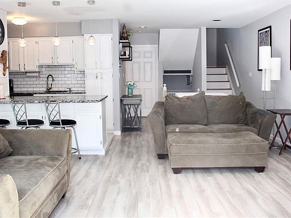 4th image of 119 Highwood Dr