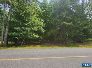 29 Barrett St, Palmyra, VA 22963