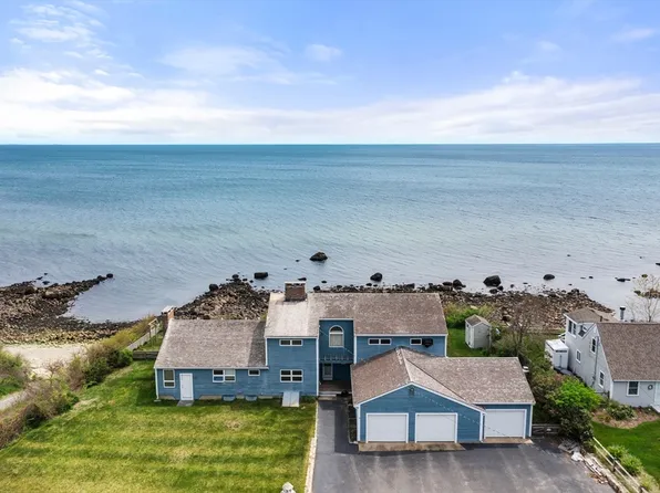 39 Shoreline Way, Plymouth, MA 02360