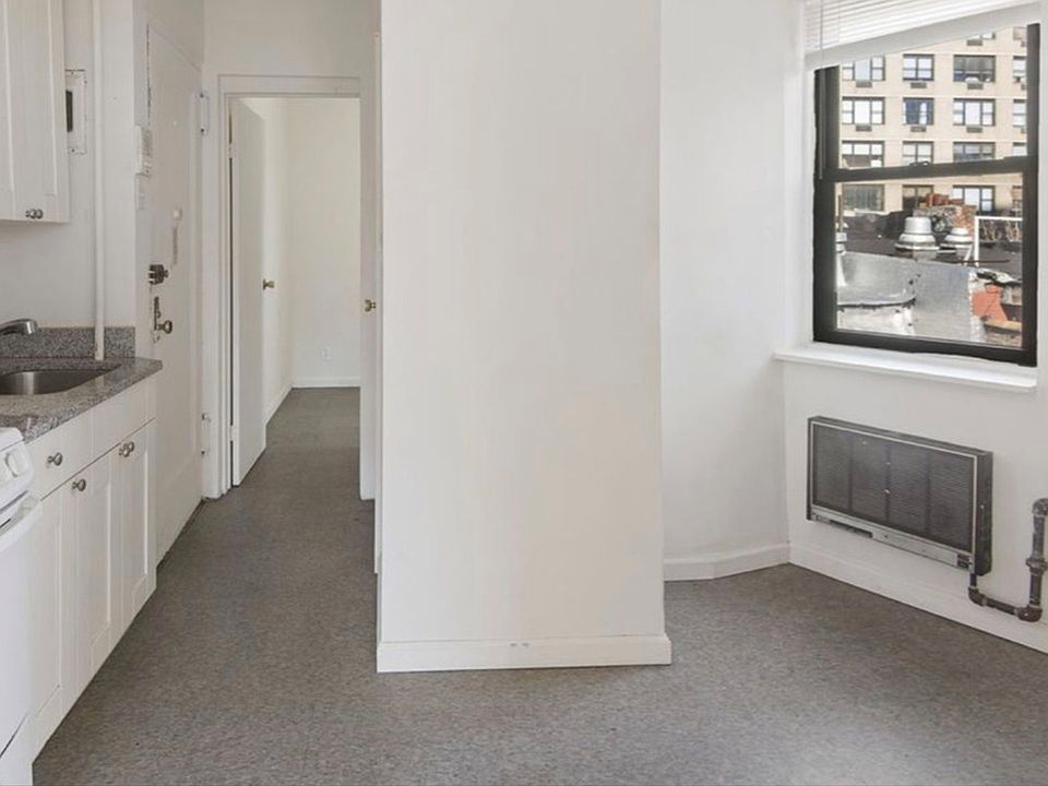 2nd image of 232 E 26th St #18R