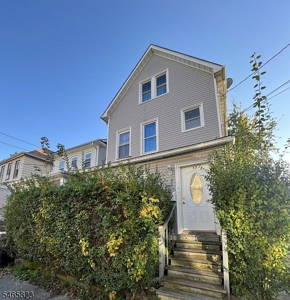 1st image of 13 Garwood Pl