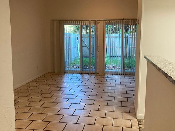 3rd image of 1206 Wonderwood Dr