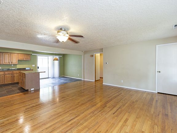 5th image of 2053 N O St