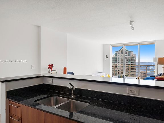 3rd image of 325 S Biscayne Blvd APT 4315