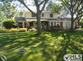 25584 Lynford St, Farmington Hills, MI 48336