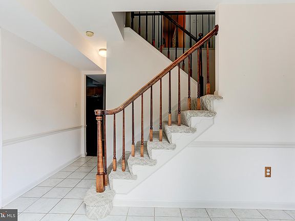 4th image of 4066 Tarpon Ln